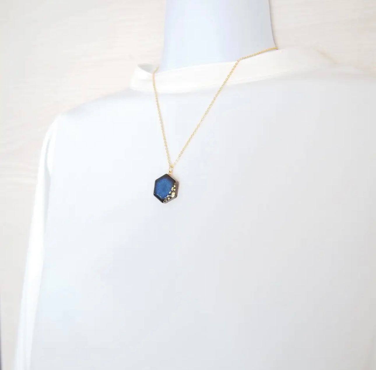 <Handmade in Japan> 美濃焼陶瓷六角形頸鏈 - 金箔
