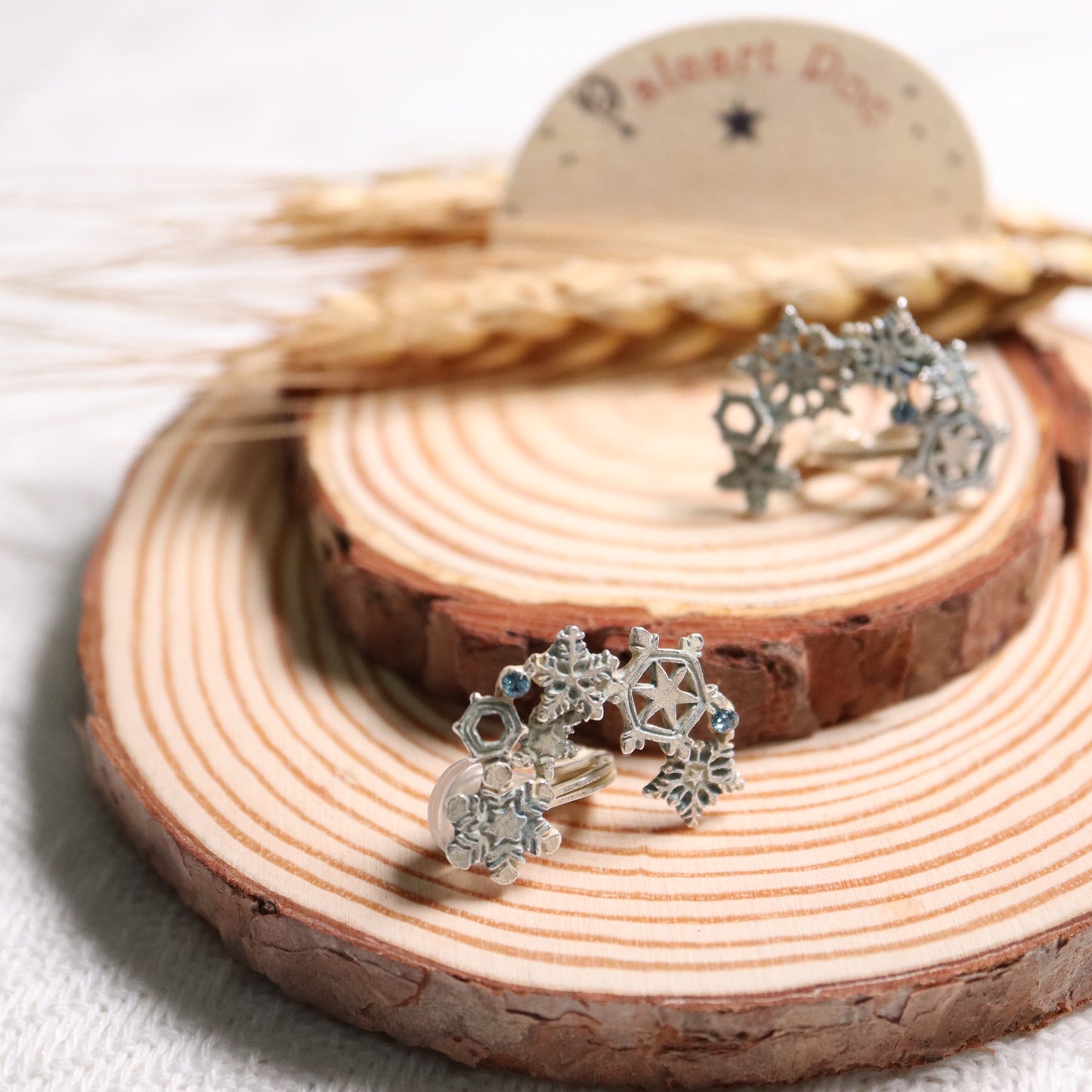 <Handmade in Japan> Palnart poc小小藍彩鑽 雪の結晶耳環 (耳夾款)