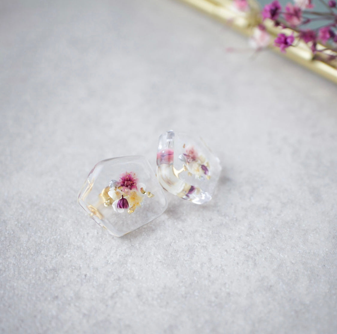 <Handmade in Japan> 冰封乾燥霞草耳環