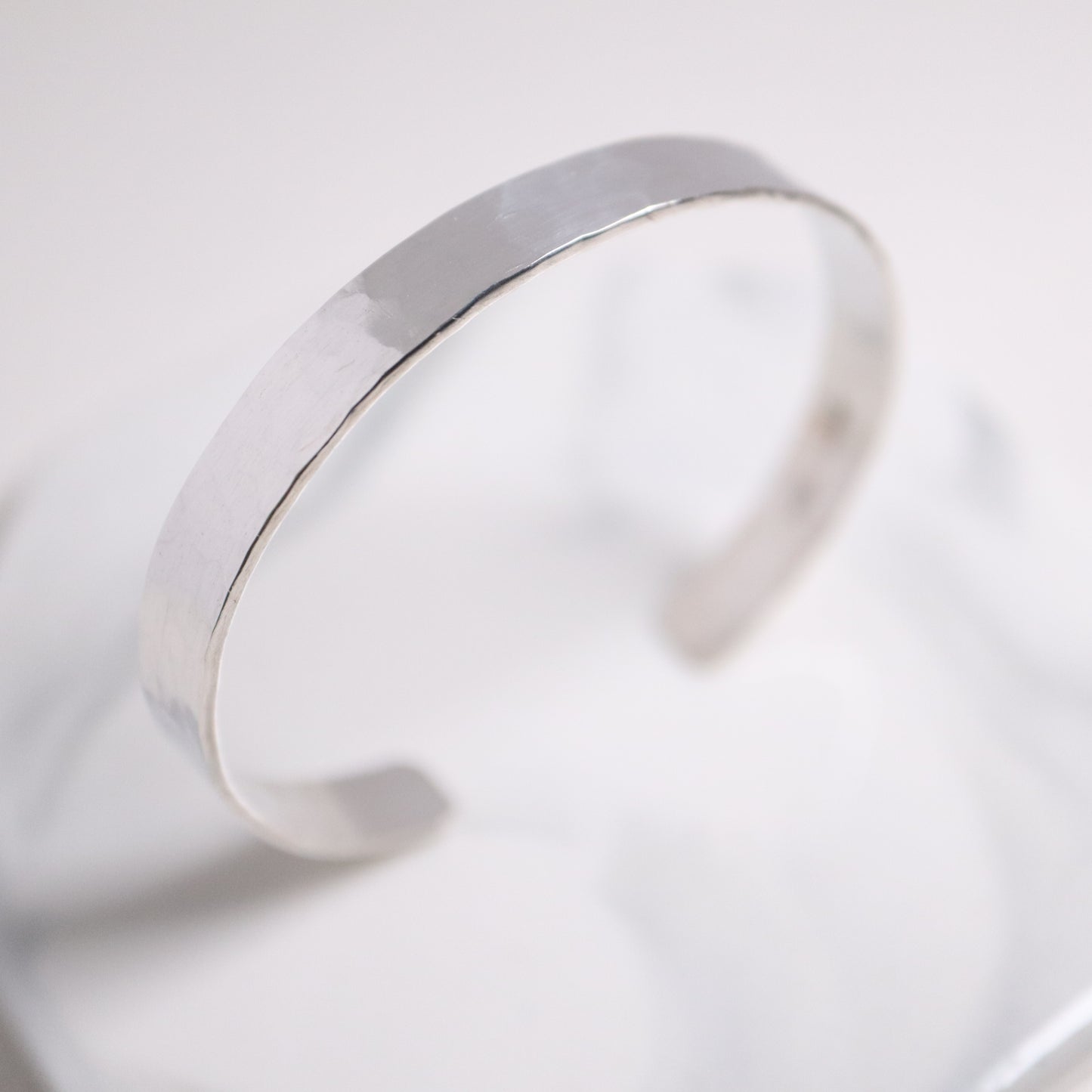 <Handmade in Japan> 可刻字款 日本國產950純銀7mm槌目手鐲