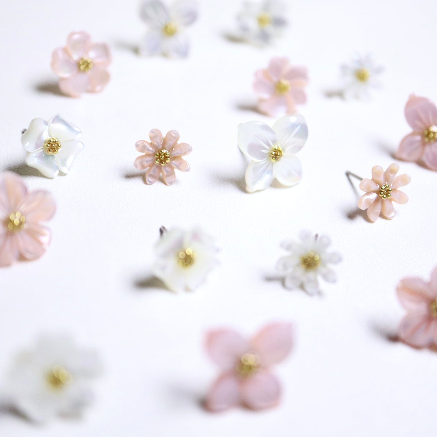 <Handmade in Japan> 櫻花貝殼耳環