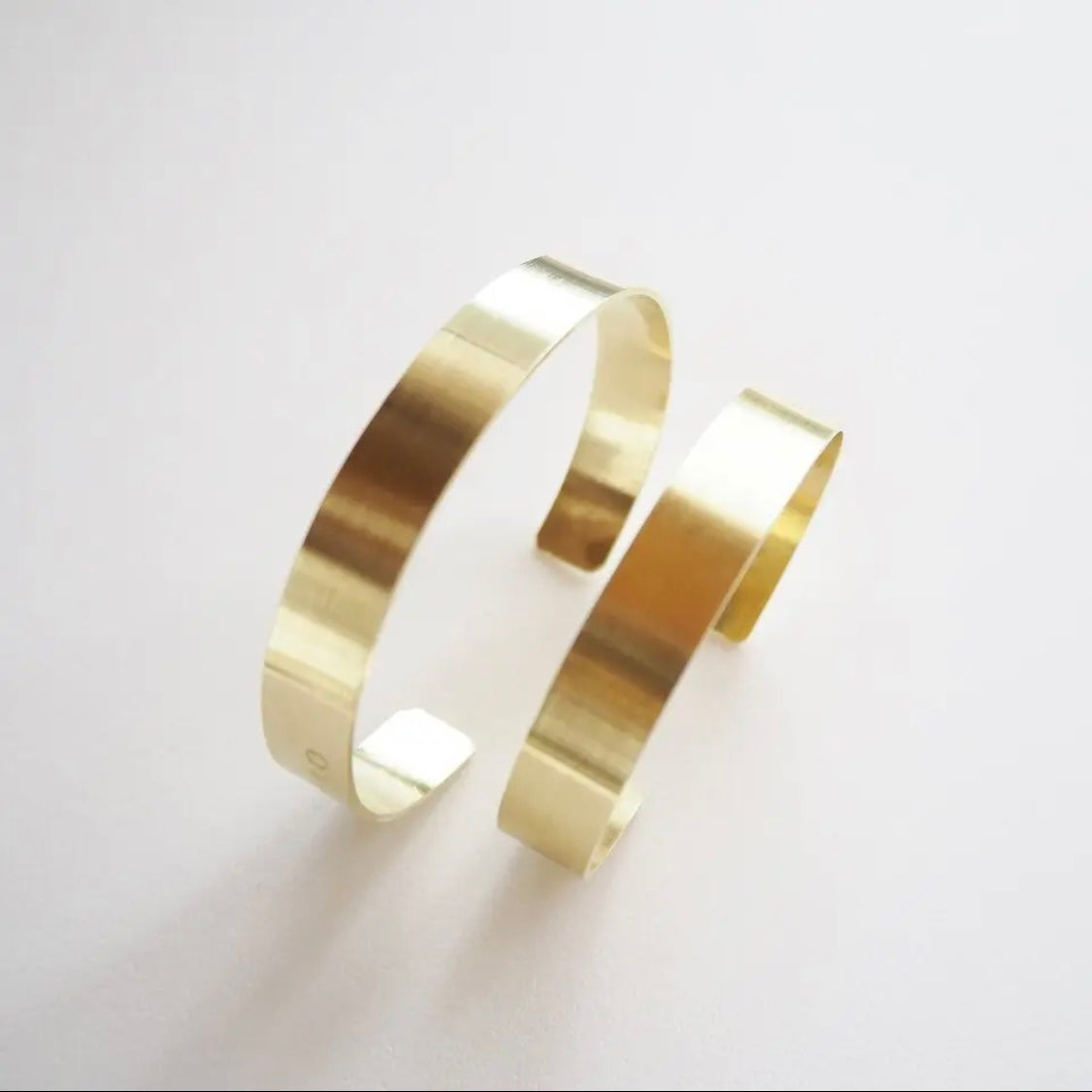 <Handmade in Japan> 可刻字款 黃銅10mm光面手鐲對裝