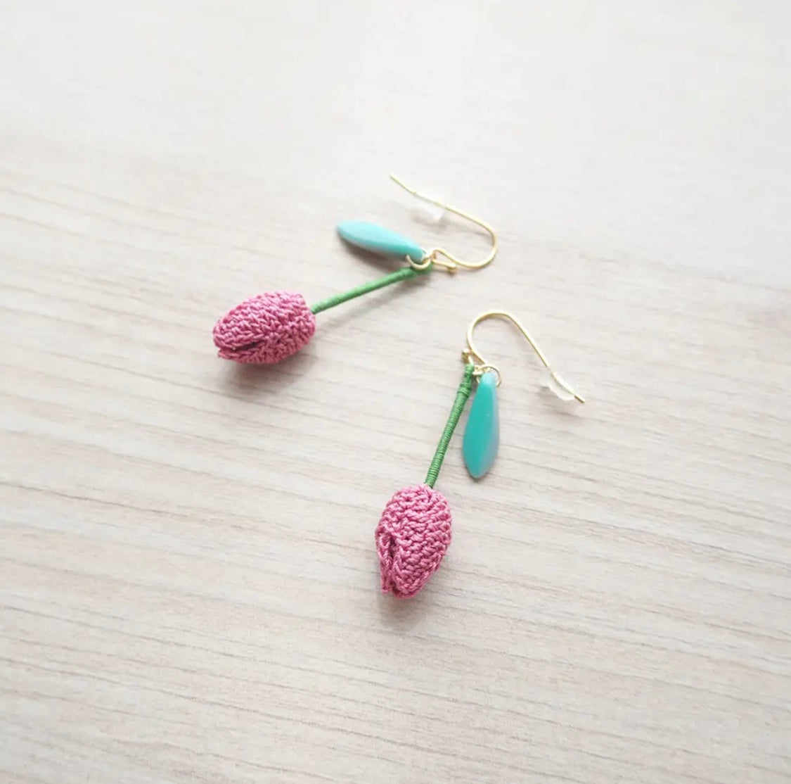 <Handmade in Japan> 編織鬱金香耳環