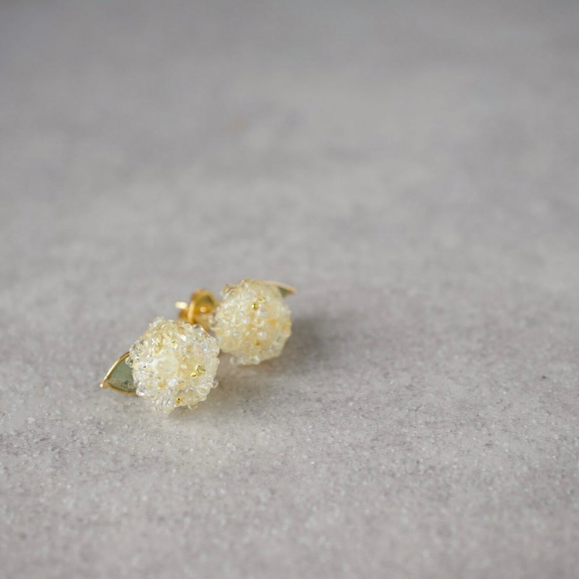 <Handmade in Japan> 玻璃紫陽花耳環