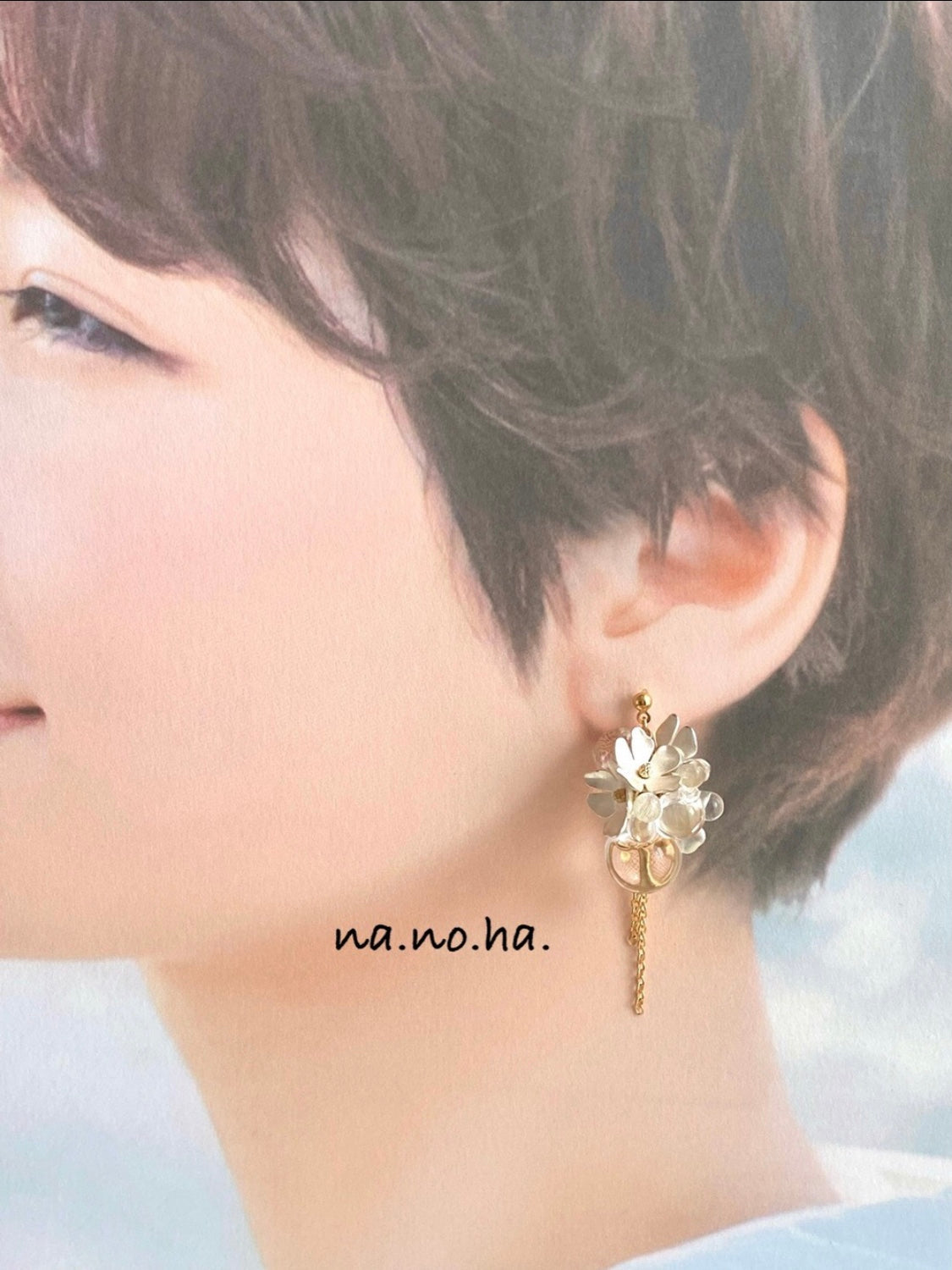<Handmade in Japan> 哑光白色花花清新耳環