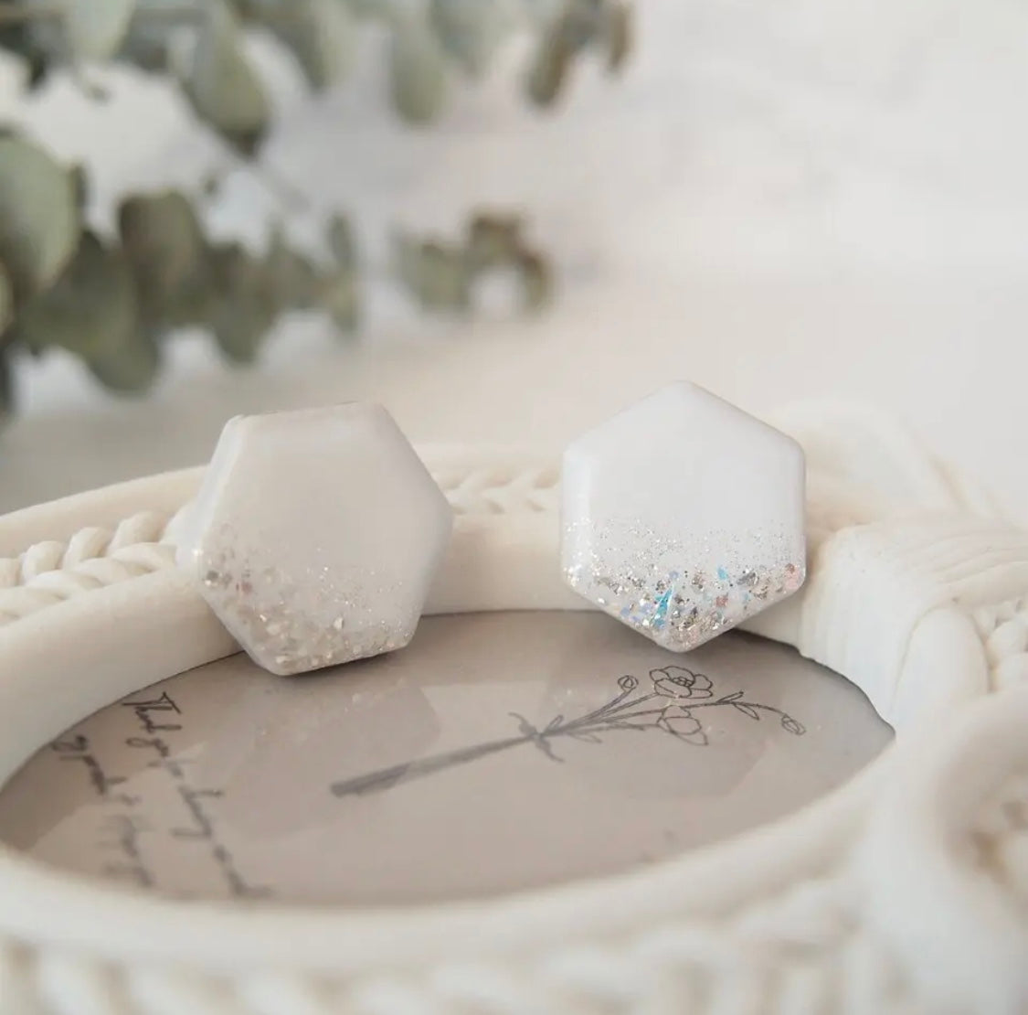 <Handmade in Japan> 美濃焼陶瓷六角形結晶耳環 - 雪の結晶