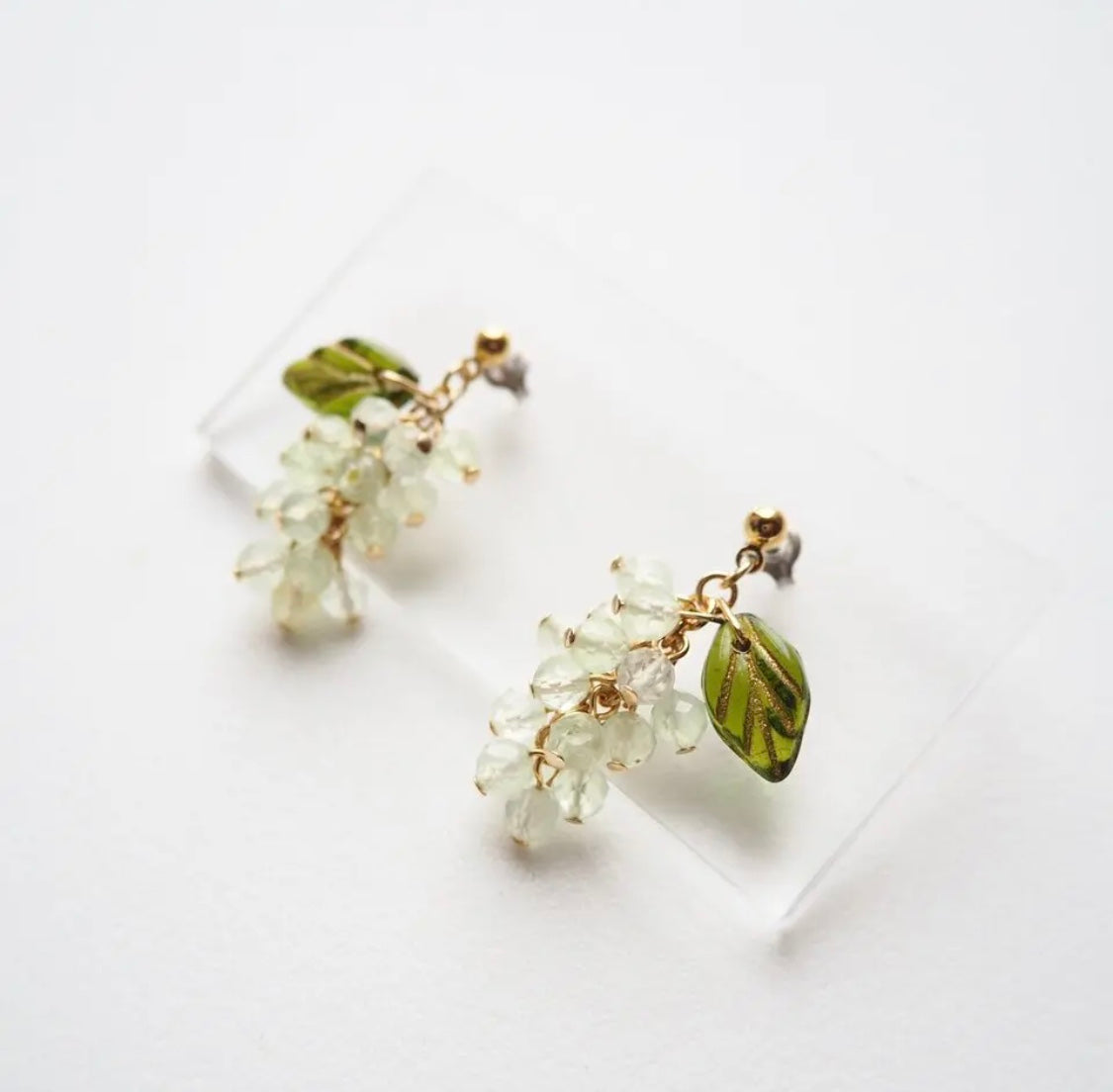 <Handmade in Japan> 天然石葡萄串耳環