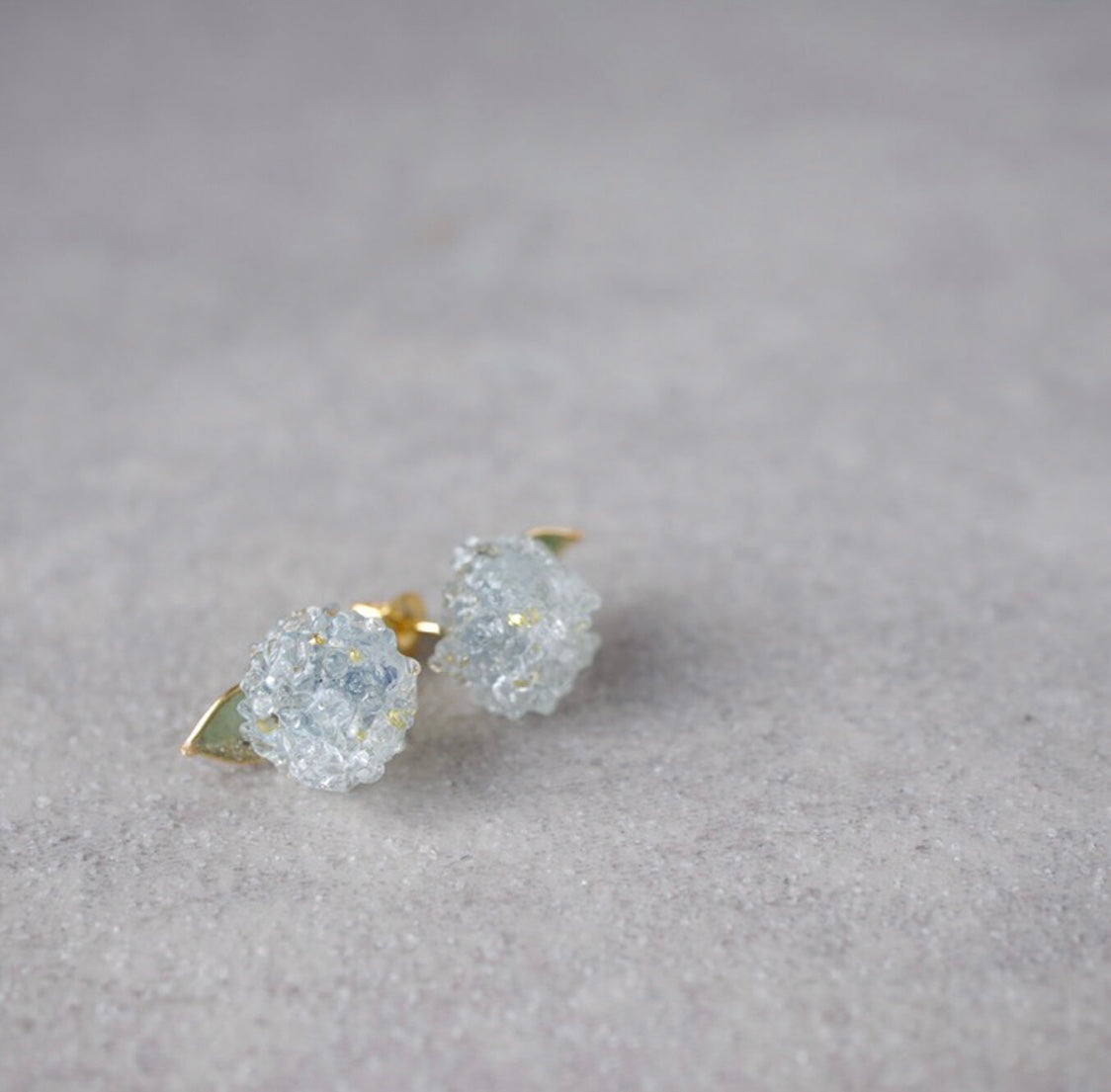 <Handmade in Japan> 玻璃紫陽花耳環