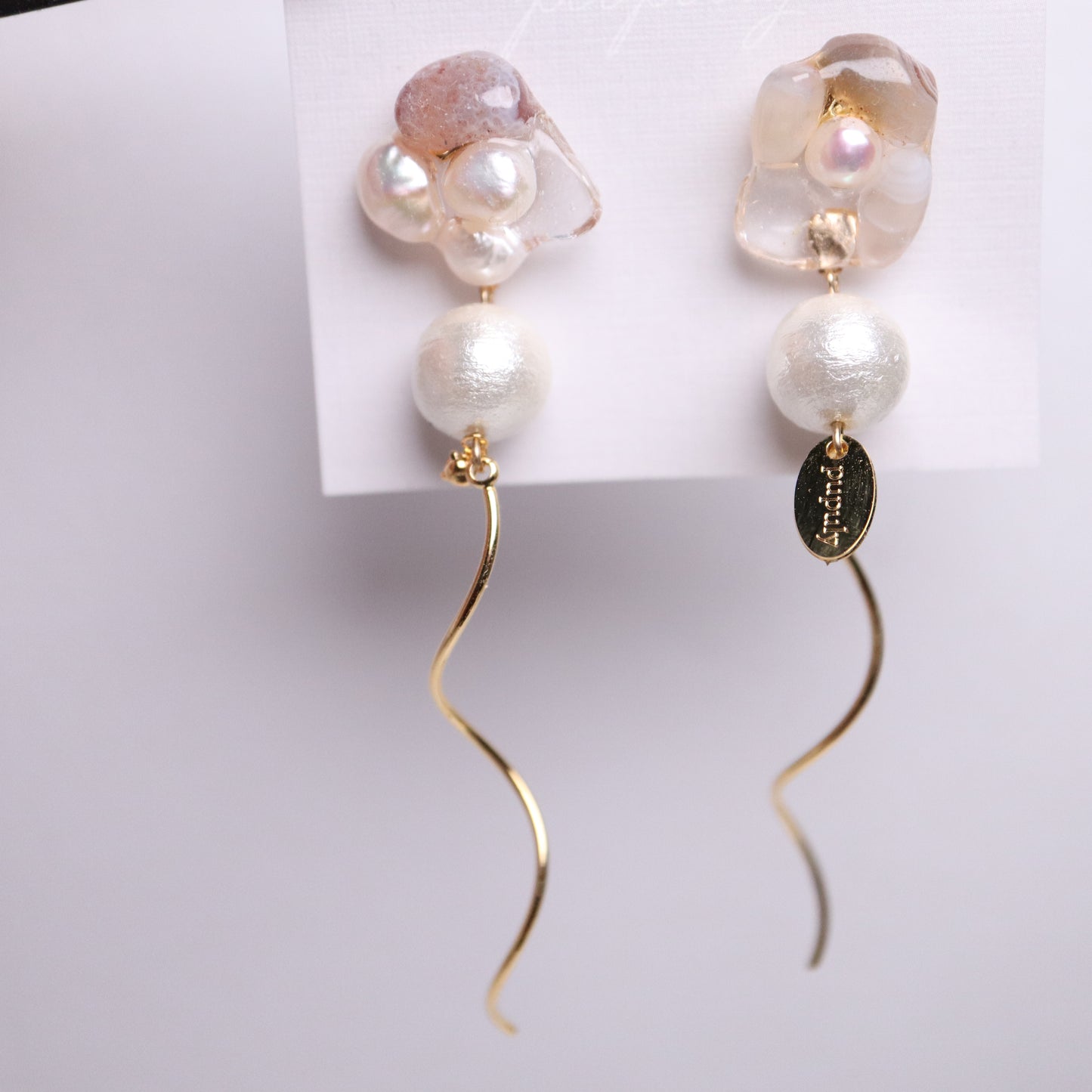 <Handmade in Japan> 天然石搖曳耳環