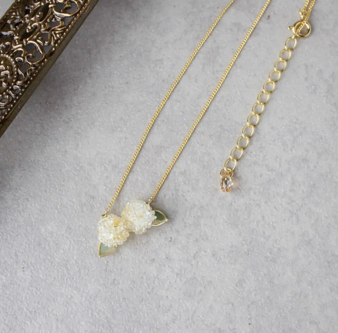 <Handmade in Japan> 玻璃紫陽花頸鏈