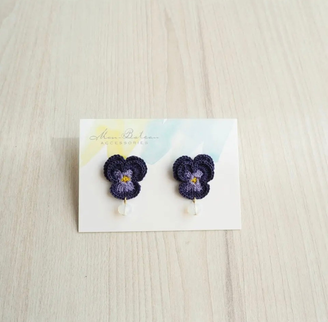 <Handmade in Japan> 蕾絲編織紫羅蘭耳環