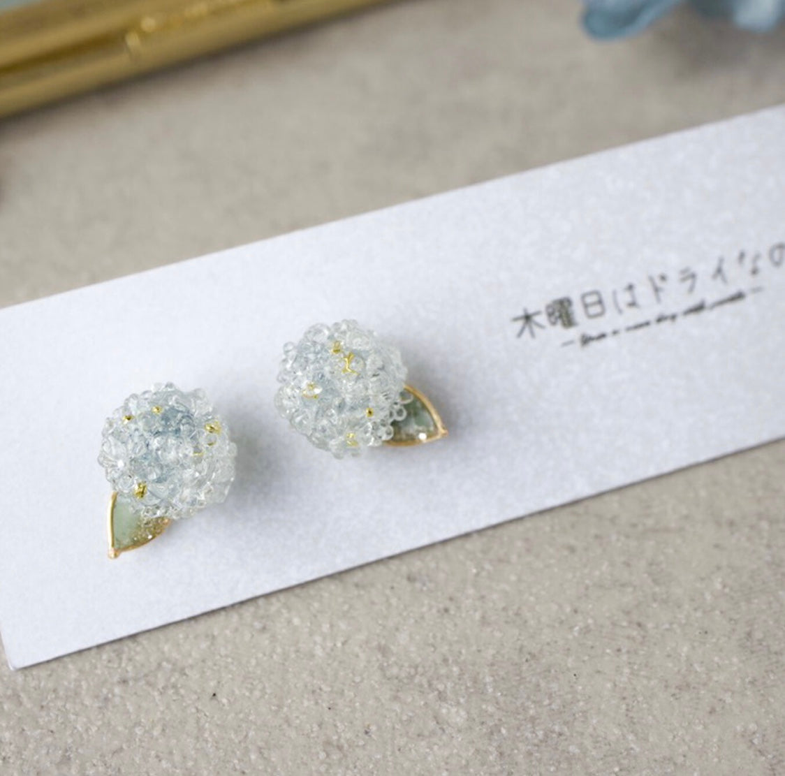 <Handmade in Japan> 玻璃紫陽花耳環