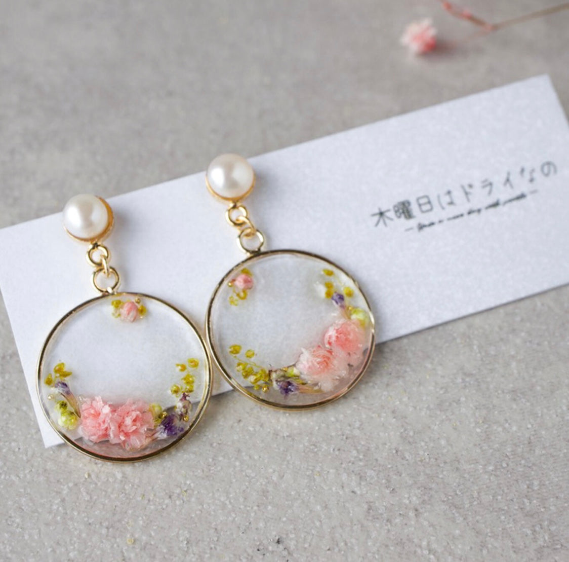 <Handmade in Japan> 淡水珍珠x 乾花耳環