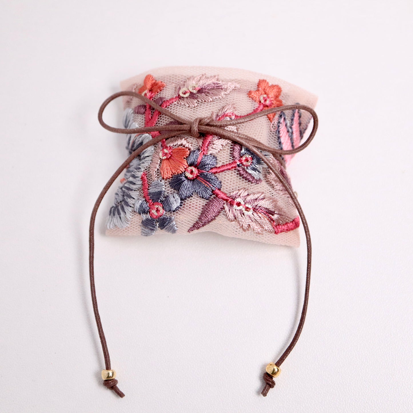 日本製Osewaya 彩色刺繡花紋hair cuff