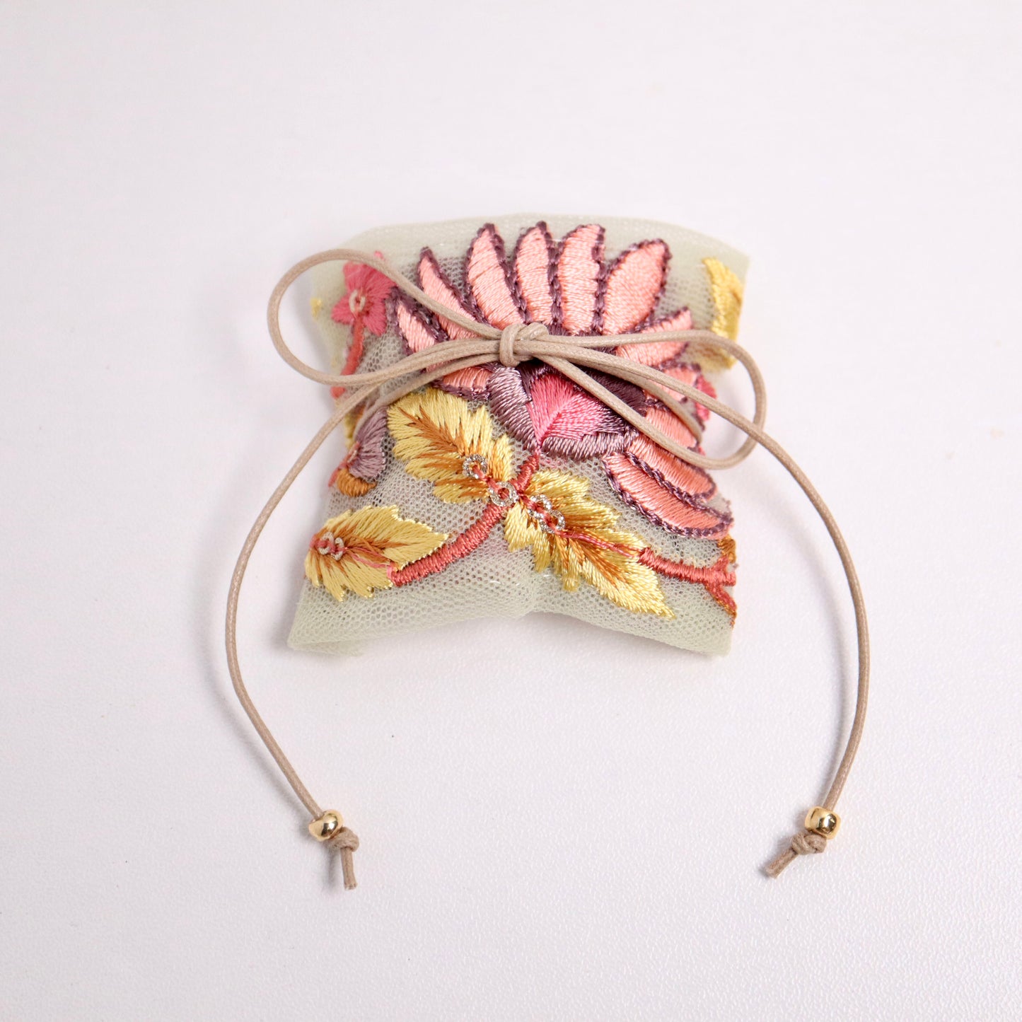 日本製Osewaya 彩色刺繡花紋hair cuff